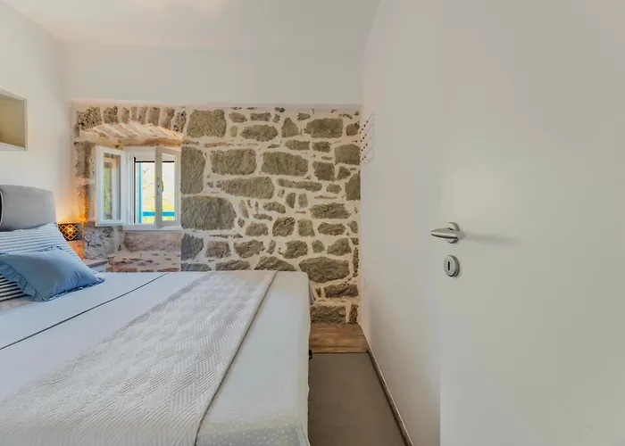 Ventus Blue - Stone House Near National Park&sea * Seline