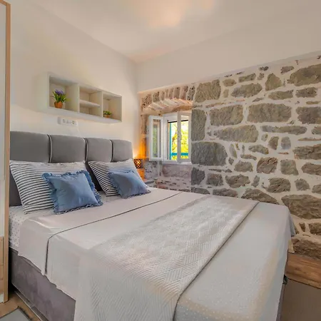Ventus Blue - Stone House Near National Park&sea Vakantiehuis Seline
