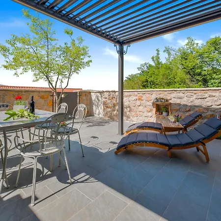 Ventus Blue - Stone House Near National Park&sea
