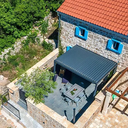 Ventus Blue - Stone House Near National Park&sea *